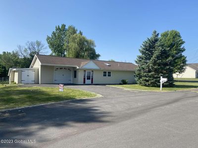 2 Glynn Drive, Cohoes, NY, 12047