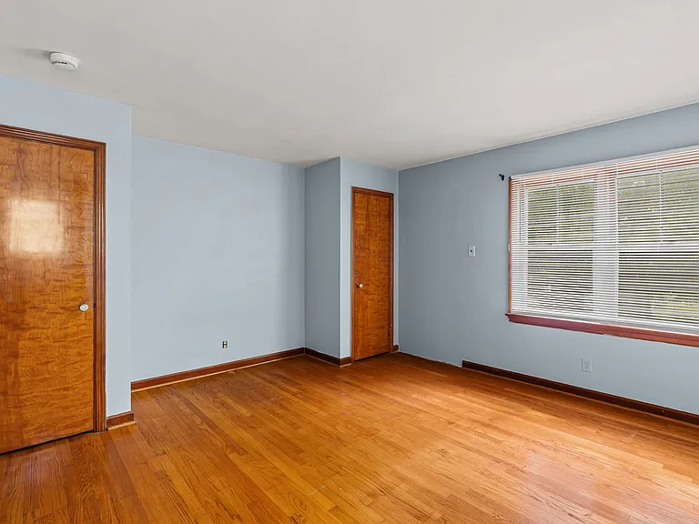 237 S Hartnett Ave — Photo 10
