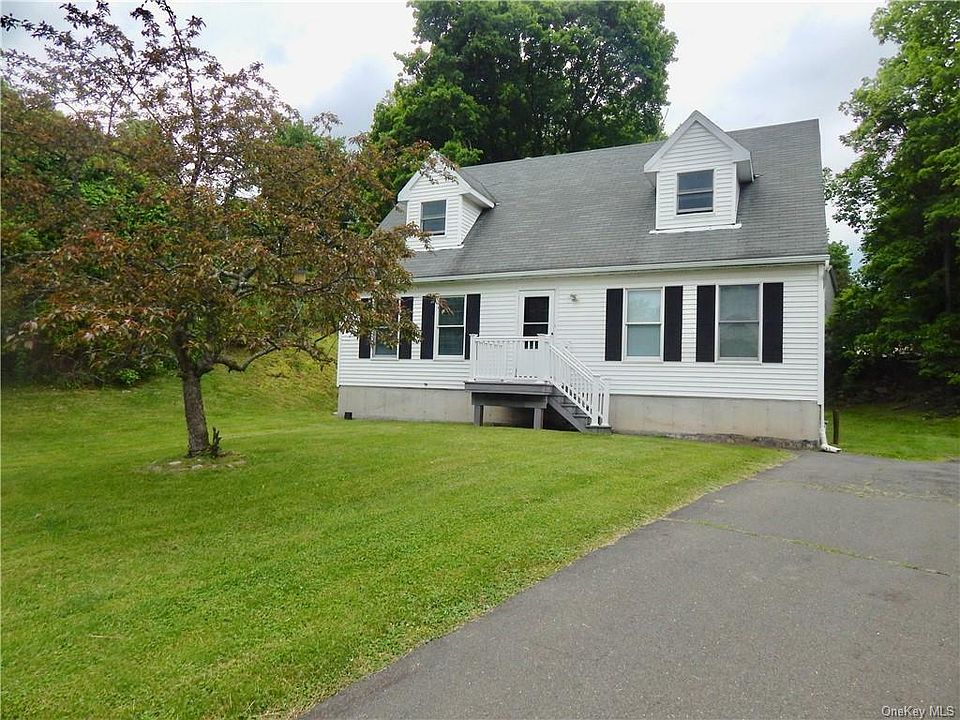 1st image of 35 Adams Dr