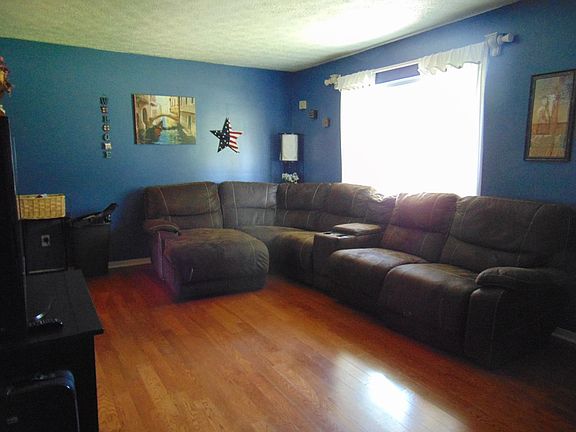 5th image of 1850 Matheny Ave