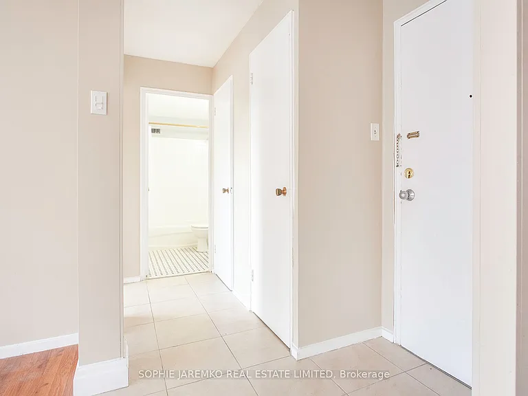 580 Christie St #109 — Photo 4