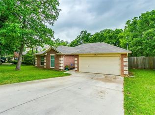 573 Dylan Ct, Azle, TX 76020