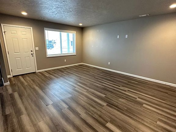 3rd image of 2821 Jeffrey Dr NW