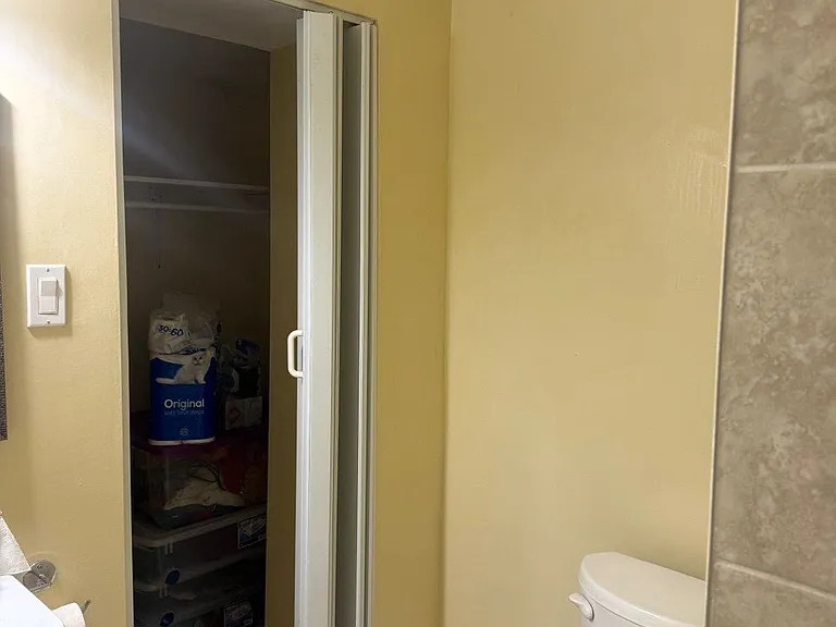 19 Granard Blvd #BASEMENT — Photo 10