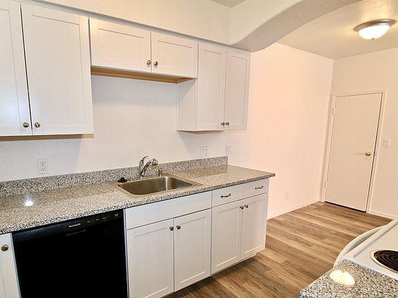 2nd image of 1208 Casita Dr APT 2