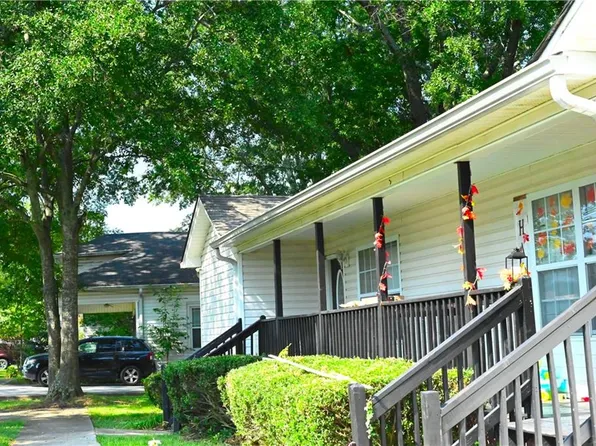 6189 E Strickland St, Douglasville, GA 30134