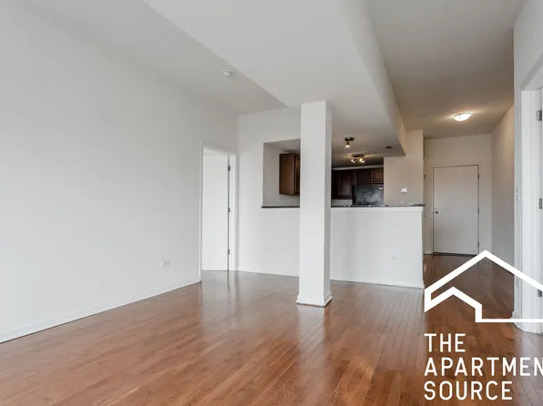 4219 W Irving Park Rd #2A, Chicago, IL 60641