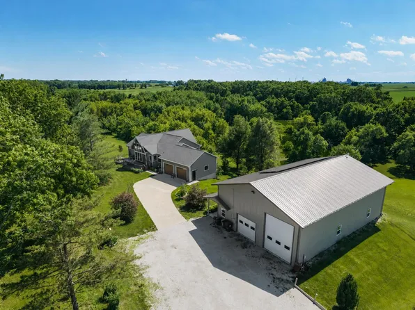 21011 620th Ave, Nevada, IA 50201
