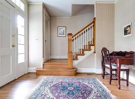 3rd image of 1505 Avondale Ave