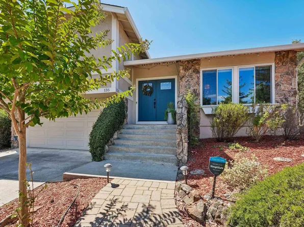 135 Saint Germain Ln, Pleasant Hill, CA 94523