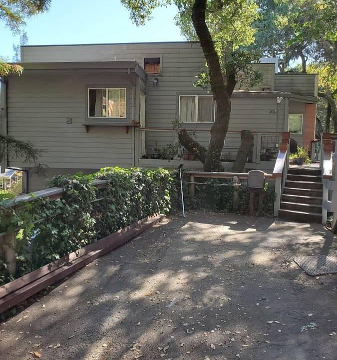 facing the apartment and entryway