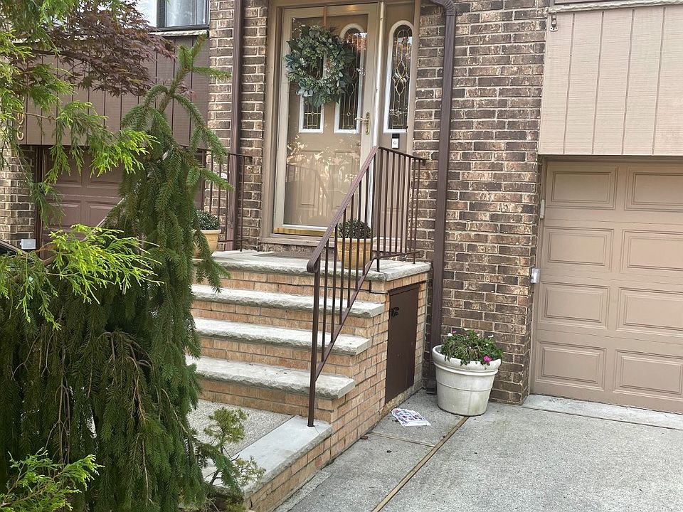 1st image of 204 Grasmere Dr #204