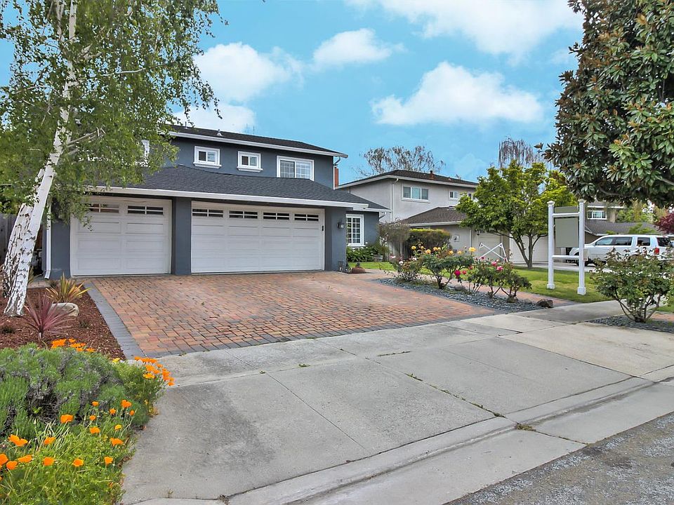 1st image of 482 Ivanhoe Ct