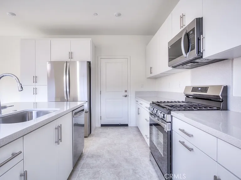 15812 Caterpillar Dr — Photo 17