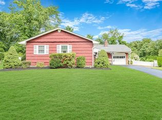 11 Prince Charming Rd, Nesconset, NY 11767