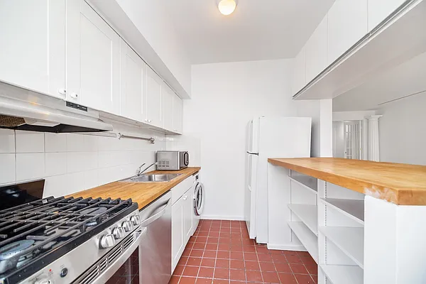 Rented by REAL New York | media 5