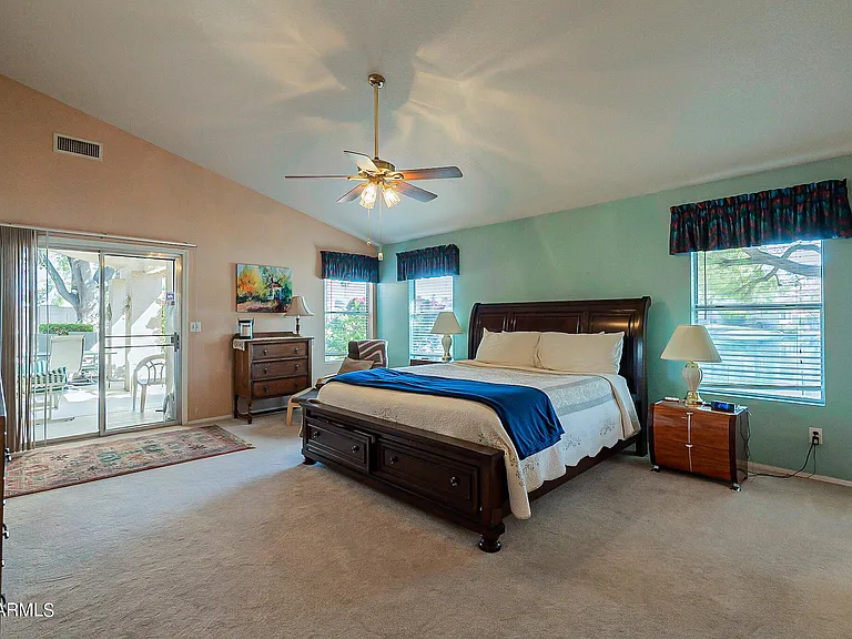9023 W Lisbon Ln — Photo 14