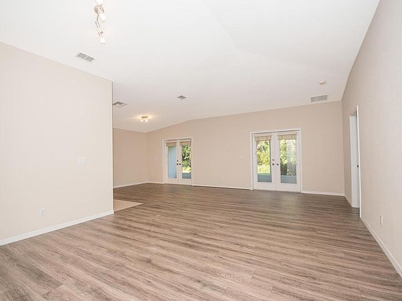 3rd image of 2093 SW Marblehead Way
