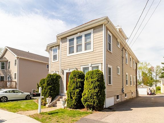 2nd image of 24 Short St