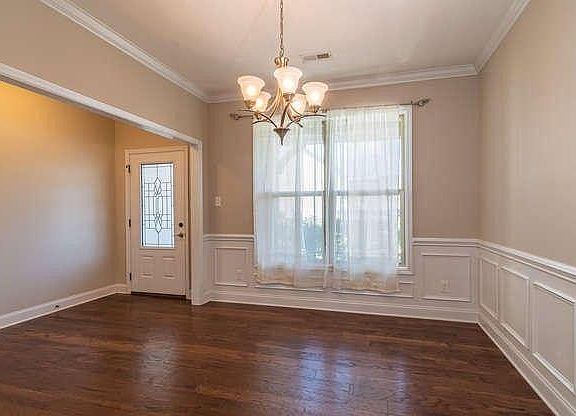 4th image of 9012 Carnegie Way