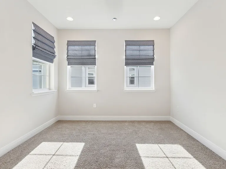 401 Marquesa Cir #1 — Photo 52