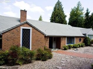 2557 S Shore Blvd, Lake Oswego, OR