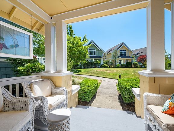 3rd image of 1932 NE Katsura Court
