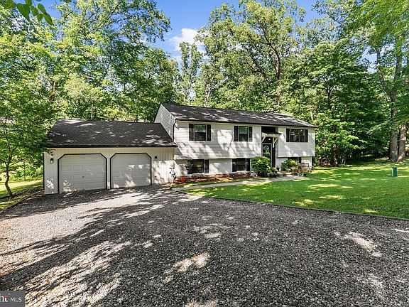 3rd image of 5307 Sylvan Cir