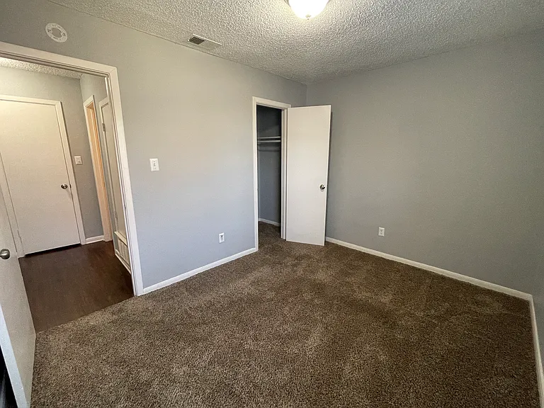 1111 Sunrise Rd — Photo 14