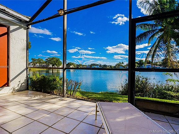 4th image of 3098 Bermwood Ln #235