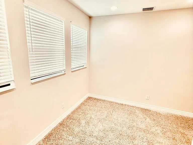 7594 Poulicny Ln — Photo 30