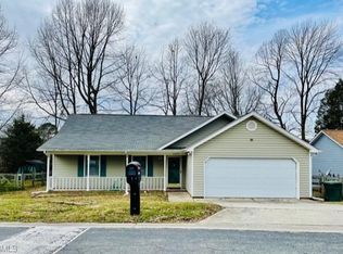 3410 Argyle Ln, Greensboro, NC 27406