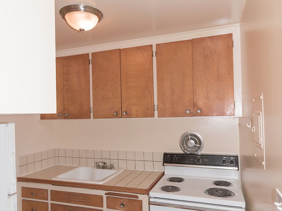 1st image of 4120 11th Ave NE APT 103