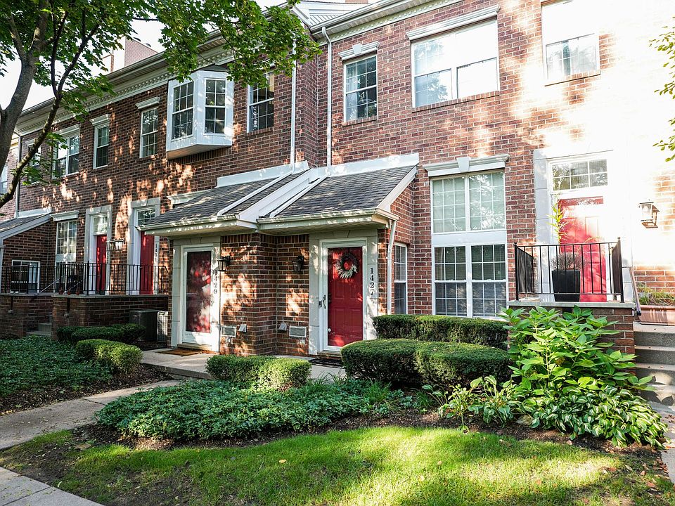 1st image of 1427 Chesapeake Dr #51