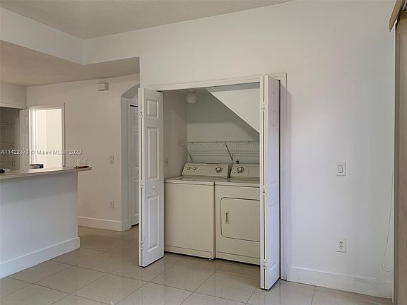 5th image of 6015 NW 116th Pl #4699