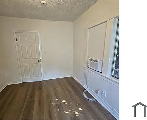 3 bed, 1621 sqft, $2,975 — Photo 2