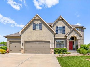 1404 SW 41st Cir, Lees Summit, MO 64082
