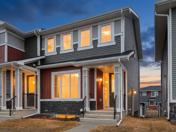 37 N Sora Gate SE, Calgary, AB T3S 0M6