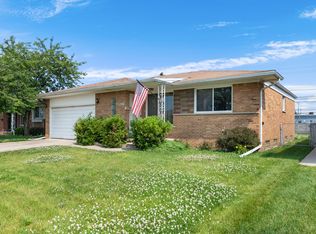 8247 Stanley Dr, Warren, MI 48093