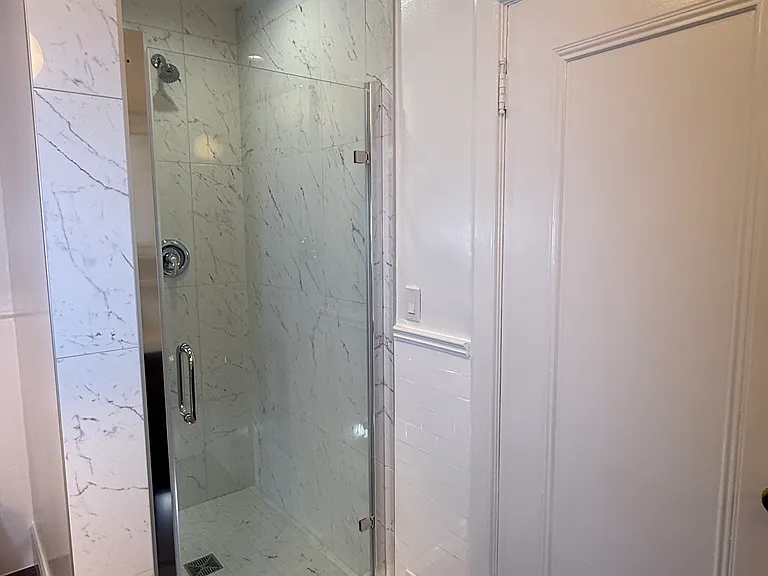 Shower stall