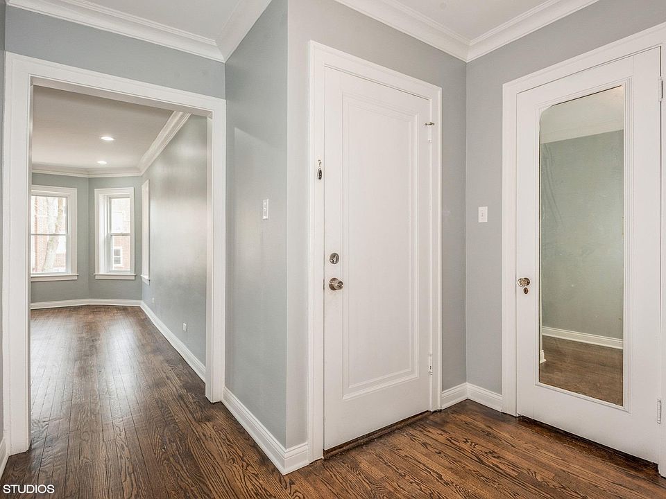 1st image of 5816 N Artesian Ave #1