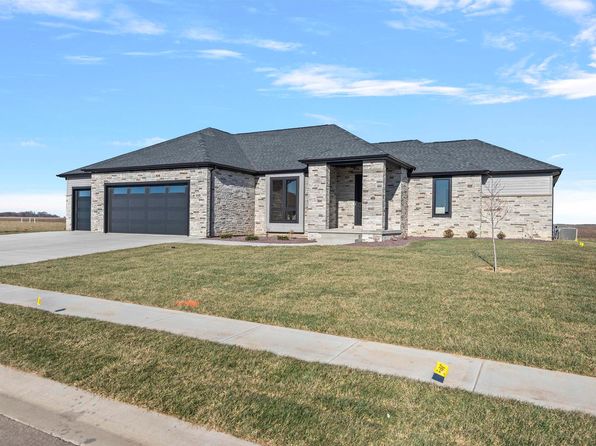 1115 Cherrywood Ct, Sherman, IL 62684