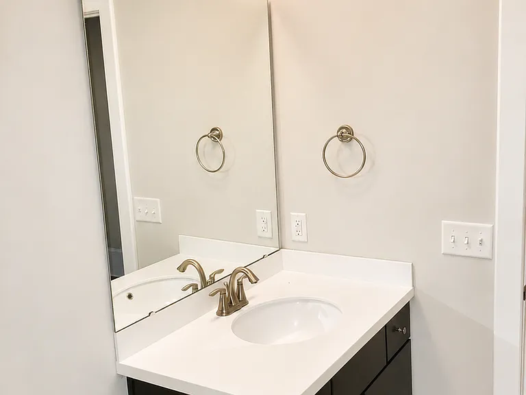 5 W Broughton St #401 — Photo 7