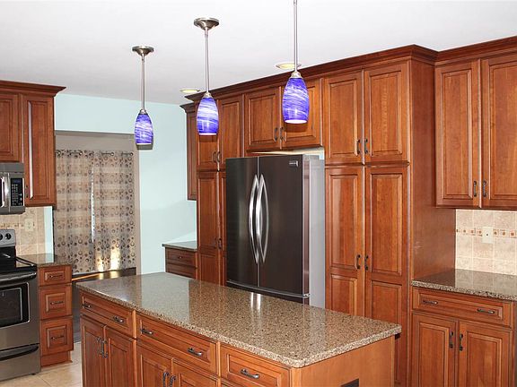 5th image of 13860 Bluebell Ln