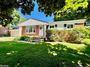 3568 Baybrook Dr, Waterford, MI 48329