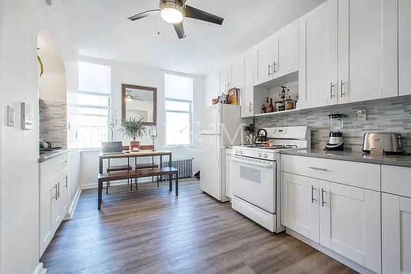 Rented by Brick&Mortar | media 25