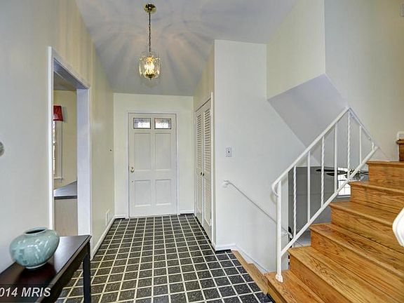 3rd image of 791 Princeton Pl
