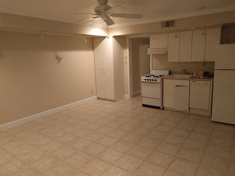 4835 P St #A — Photo 3
