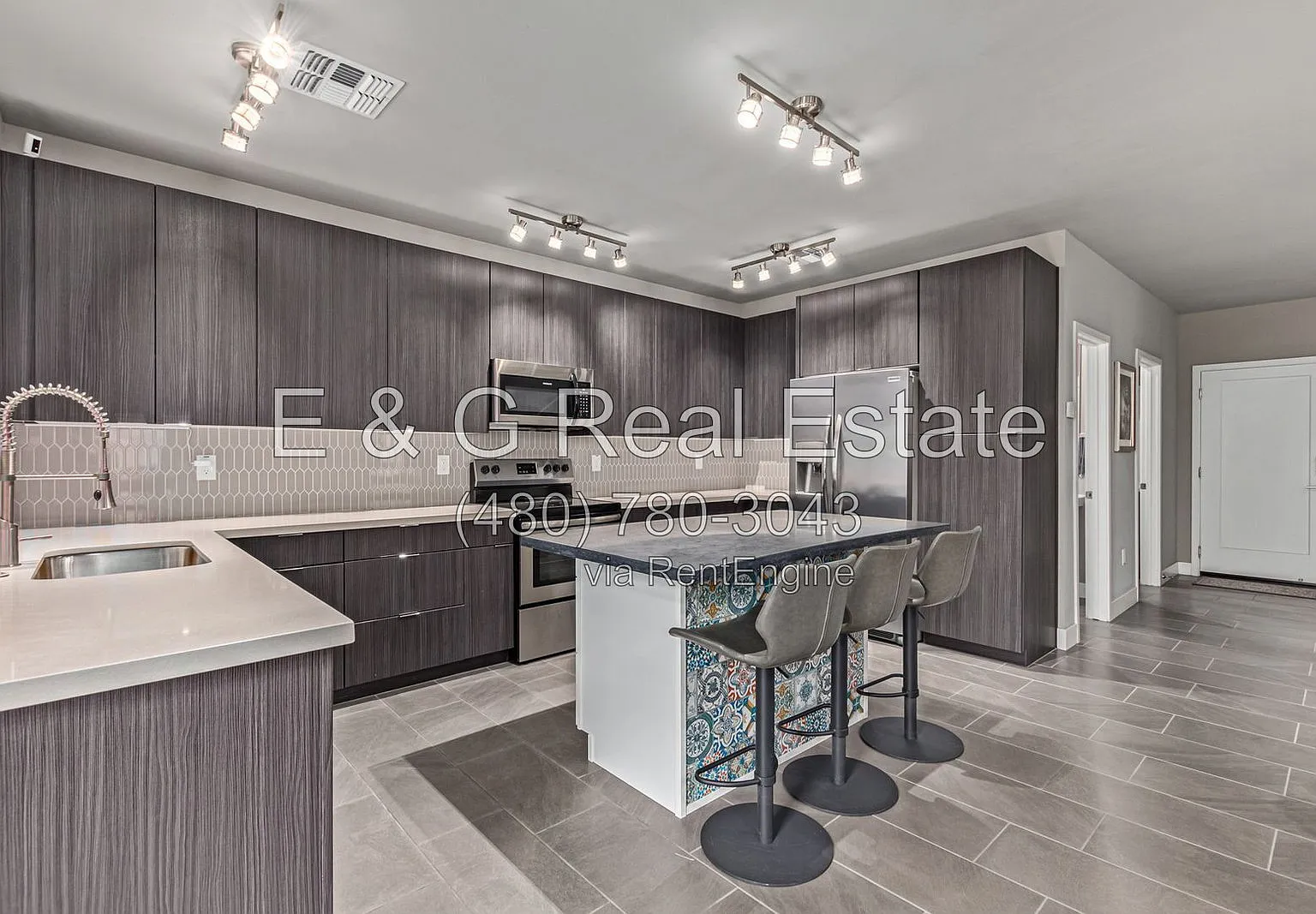 3 bed, 3.0 bath, 1779 sqft, $3,150 — Photo 2