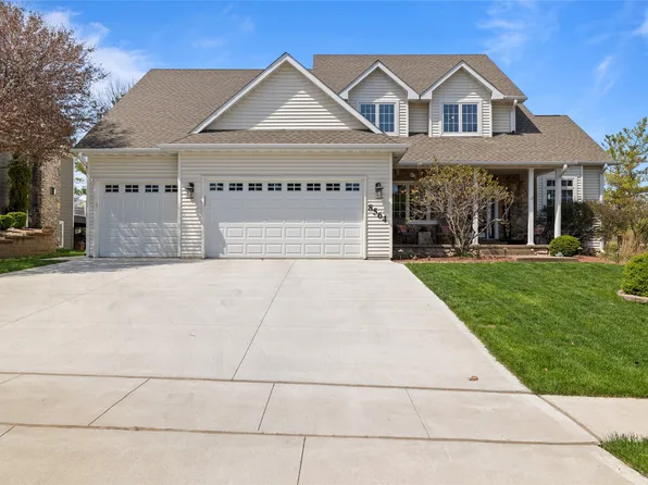 8564 Newbury Ct, Johnston, IA 50131